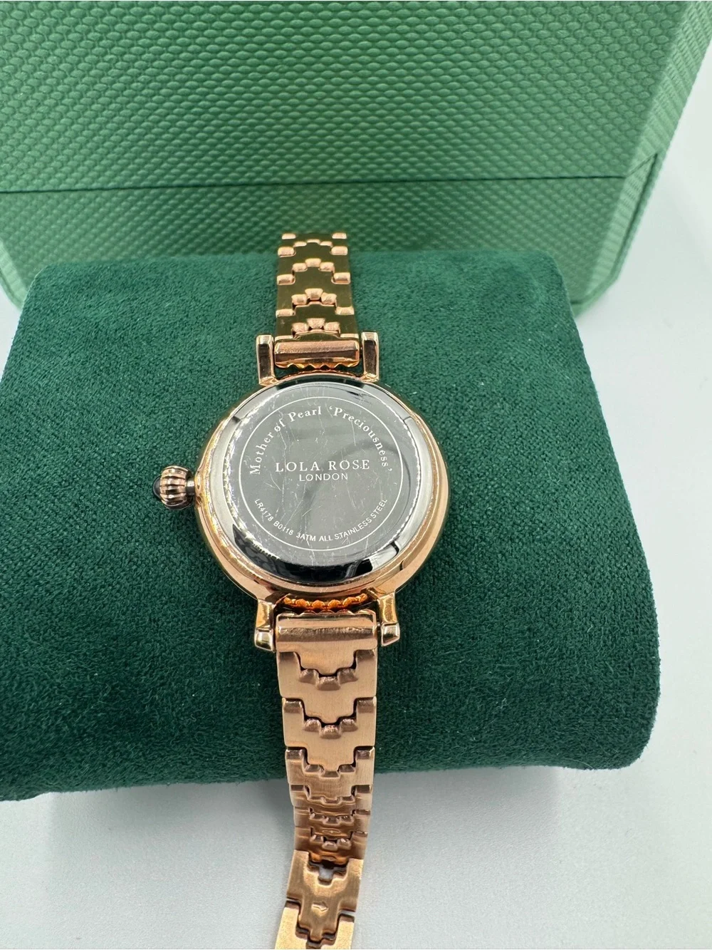 Show-stopper! LOLA ROSE, Rose-gold-tone Bracelet Watch, stunning ocean blue dial